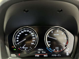 保証期間中に、トラブルが発生した場合などの緊急連絡を24時間フリーダイヤルでお受けします。応急処置のアドバイスのみならず、レッカー手配、お客様への代替交通手段などのご案内も差し上げます。