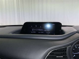 ディスプレイオーディオを装備。スマホとクルマをつなぐことで、これまでのナビに加えて、いろんなサービスが楽しめます。