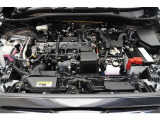 エンジンルームの樹脂部分は丁寧に磨いてツヤをだしています。当社の中古車のエンジンルームクリーニングはとても自信があります★