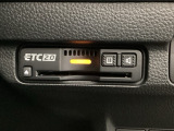 【ETC車載器】もはや必須アイテムのETCを搭載!高速道路のご利用時にとても便利!わずらわしい料金所での現金支払いが不要となりスムーズに通過できます♪