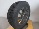 R3年式冬タイヤ225/65R17ブリヂストン製です。