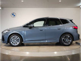 【BMWの伝統-2】時代を超える美しさ。磨き抜かれたエアロダイナミクスが瞳を奪う。一目で伝わるスポーティーなプロポーションは、BMWの走行性能を生み出すのに欠かせない要因の一つです。