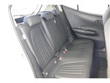 中古車をキレイで気持ちよくお乗りいただけるよう、エンジンルームからシートを外した洗浄まで、目に見えないところまで徹底的に洗浄しています★