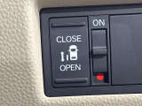 【パワースライドドア】スマートキーや運転席のスイッチでスライドドアの開閉が可能♪電動だから力を入れてドアを開ける必要が無く、小さいお子様でも、重い荷物を持っている時もラクに開け閉めできます♪
