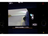 左ドアミラーにサイドビューカメラを搭載。バック時にカメラの映像が表示されます。運転席から死角になる場所ですので、小さなお子様などが隠れていても安心です。