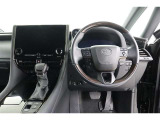 運転席からの操作もしやすいインパネ配置と、見切りのいいアイポイントですので、お車の操作性にも優れていますよ!快適・安心・安全です!!