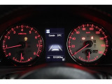 マルチインフォメーションディスプレイ付きのメーターです!エコ運転へ導く多彩な情報を表示してくれます。