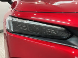 LEDヘッドライトは、点灯の瞬間から最大光量を発揮し、突然暗くなるトンネルなどでの安定感を高めます。
