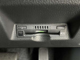 ETCはビルトインタイプになります。クルマ本体のパネルに埋め込むような形になりますので、スッキリとした室内になりますね!