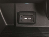 SDナビゲーション用USB入力端子(動画・音楽再生)です。給電機能付きです。