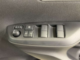 パワーウインドウスイッチ、いたずら防止・挟みこみ防止に、ウインドウロックスイッチを使用ください。便利な電動可倒式ミラースイッチ、集中ドアロックスイッチ