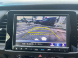 バックカメラ搭載!車両後方の状況を把握出来るので、スムーズに駐車が出来ます!駐車に自信がない方でも安全に駐車が出来ます♪