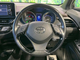 【ステアリングスイッチ】運転中、前方から目線をそらすことなく、オーディオ等の操作が可能な便利機能!安心&快適なドライブを演出してくれます♪