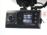 ◆ドライブレコーダー◆映像・音声などを記録する自動車用の装置です。 もしもの事故の際の記録はもちろん、旅行の際の思い出としてドライブの映像を楽しむことができます。