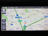 国道1号線沿い(京都方面)にございます。公共交通機関ですと京阪電車「枚方市」(京橋から特急で1駅)よりバス「国道池ノ宮」徒歩約5分です。