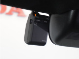 ◆ドライブレコーダー◆映像・音声などを記録する自動車用の装置です。 もしもの事故の際の記録はもちろん、旅行の際の思い出としてドライブの映像を楽しむことができます。