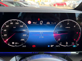 メーターディスプレイは走行情報を見やすく表示。走行距離1750kmも画面から確認できます。