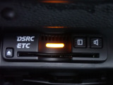 ■【ETC車載器】が装備されています。セットアップをしてお渡しとなり、ETCカードを差し込むだけで高速道路の利用が可能です。