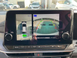 アラウンドビューモニターは車の全周囲をカメラで映しだして障害物や人を確認、周りの状況を確認しながら安全に駐車できる便利な装備になります。