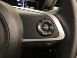 《全車速追従機能付ACC(アダプティブクルーズコントロール)》走行中、先行車の様子を検知しつつ、設定した車速で先行車に追従します。長距離運転中の渋滞なども快適に運転できます。