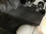 フロアタイプのCVT車です!
