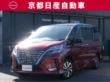 ご家族の方にぴったりな両側オートスライドドアを装備しております。お買い物に両手がふさがってしまう際も自動でドアの開閉が可能なためとても便利です。