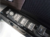 ◆パワーウィンドウスイッチ◆運転席から全席の窓の開閉操作を行うことが出来いつでも換気ができます!