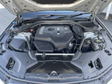 安心のBMW認定中古車は100項目の箇所を徹底的にチェック致します。機械的な箇所や電気系、コンピューターなどをご納車前に点検し、交換基準に達した部品は全て新品に修理返品した後にご納車致します。