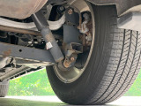お車を安心してお乗りいただく為には、足回りの定期点検が欠かせません。サービスサポート(有償保証)では無料点検もご提供しており、安心のカーライフをお過ごしいただけるサポート体制が整っています。