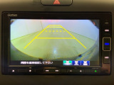 リアカメラ付で、後方をナビ画面で確認。車庫入れも安心です。もちろん、バックギアと連動しています。