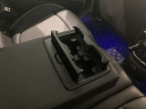 弊社在庫車両はすべて、入庫段階での客観的且つ厳正な車両チェック(第3者機関日本査定協会による査定)を実施しております。メーター改ざん車、修復歴車などは一切ございませんので、どうぞご安心くださいませ。