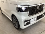 【LEDヘッドライト】ディスチャージヘッドライト(HID)と同等の明るさで、夜道や雨天走行が明るく視界良好!!