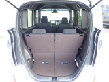 ◆定員乗車時のカーゴルームです。普段のお買い物の荷物やたくさんの収納が可能です。