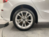 純正アルミホイール装着車両です!