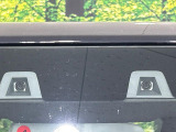 【スズキ セーフティサポート】走行中に前方の車両等を認識し、衝突しそうな時は警報とブレーキで衝突回避と被害軽減をアシスト。より安全にドライブをお楽しみいただけます。