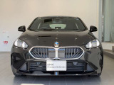 BMW代表的な特徴のキドニーグリル。BMWのすべてのモデルに採用され、BMWらしさを強調しております。