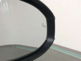《ブラインドスポットモニター(BSM)》隣の車線を走るクルマをレーダーで探知。ドアミラーでは確認しづらい死角エリアのクルマを、ミラーについたLEDインジケーターを点滅させ、ドライバーに注意を促します。