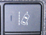 車線逸脱警報装置を装備しております。