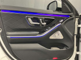 AMG(エーエムジー)は創立者の「アウフレヒト」のA,パートナー「メルヒャー」のM、アウフレヒトの生地である「グローザスバッハ」のG、それぞれの頭文字に由来します。