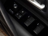 電動格納式ドアミラー・パワーウインドウを装備しています。