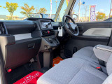 新車・中古車・カーリース♪軽自動車を買うなら軽自動車専門店『軽ワールド』にぜひお越しくださいませ♪当店は、和歌山県和歌山市の紀の川大橋の手前にお店がございます!皆様のご来店をお待ちしております!