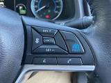 プロパイロット、高速道路や自動車専用道路を運転中にアクセル・ブレーキ・ハンドル操作をクルマがアシストしてくれます。