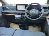 納車から1ヶ月を目安に無料点検を受けていただけます。(最寄りの日産のお店でも可能です)