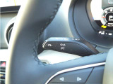ご納車前に行います点検100項目におきまして、専用のテスターやツールを用いて細かな診断を行います。