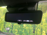【デジタルインナーミラー】後席の大きな荷物や同乗者で後方が確認しづらい時でも安心!カメラが撮影した車両後方の映像をルームミラー内に表示。クリアな視界で状況の確認が可能です!