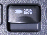 AC100V100Wのコンセントを装備しております。