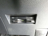 ナビ連動タイプのETC車載機です。ナビゲーションと連動してくれますのでカード未挿入を知らせてくれるなど便利な機能が追加されています。
