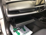 車内の整理整頓に役立つ便利な収納が車内のいたるところに設置されています。