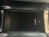 全国へのご納車を承っておりますので遠隔地のお客様にもご安心いただけます。(費用に関しましては、別途お見積りさせていただきます。)勿論、日本全国の正規ディーラーにて保証が受けられます。