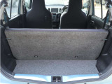 【トランク】積み込みやすくて、たっぷり積める荷室です。乗車人数と荷物の量や大きさによってシートアレンジをすることでより快適なドライブが可能です!